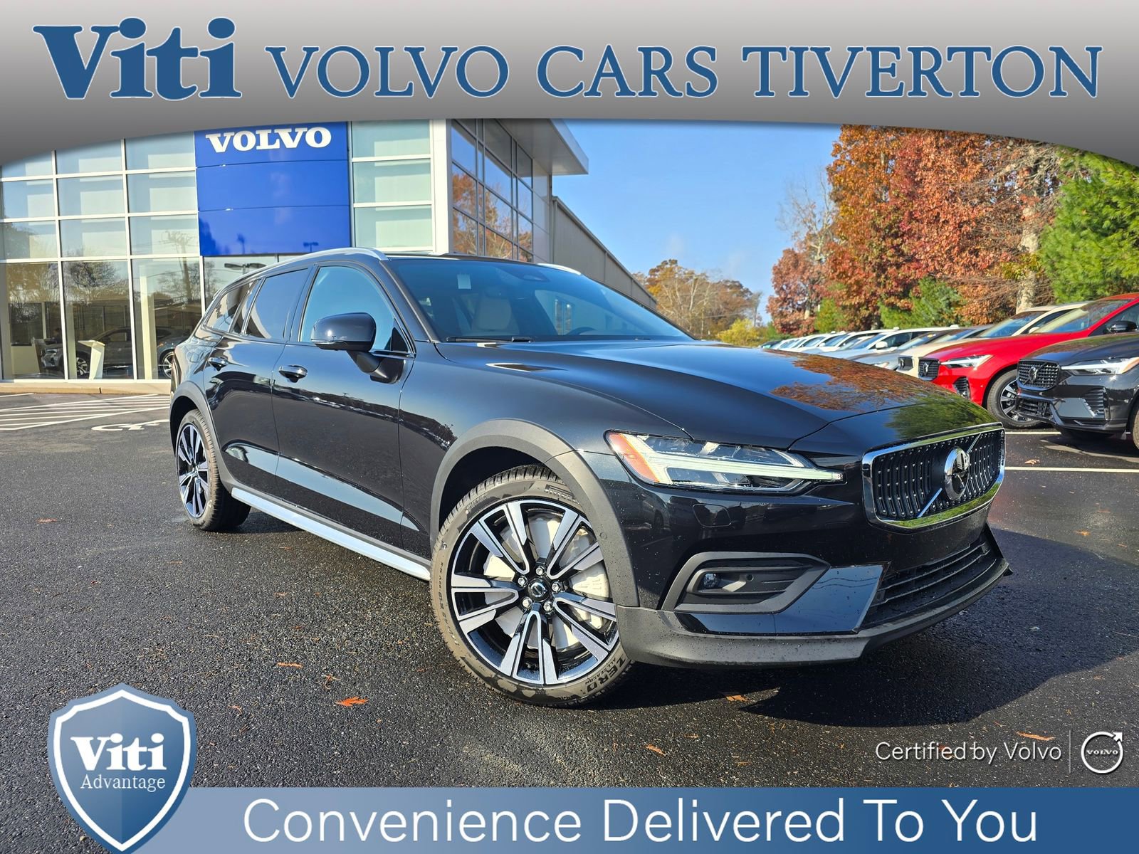 Certified 2025 Volvo V60 B5 Cross Country Ultra w/ Protection Package Premier AWD/4WD image 1