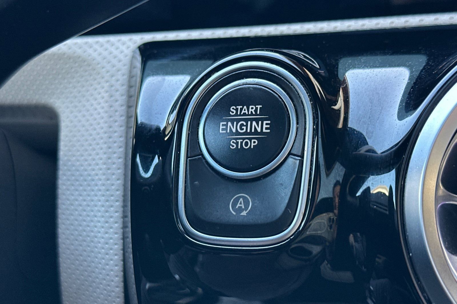 Used 2022 Mercedes-Benz A 220 image 28