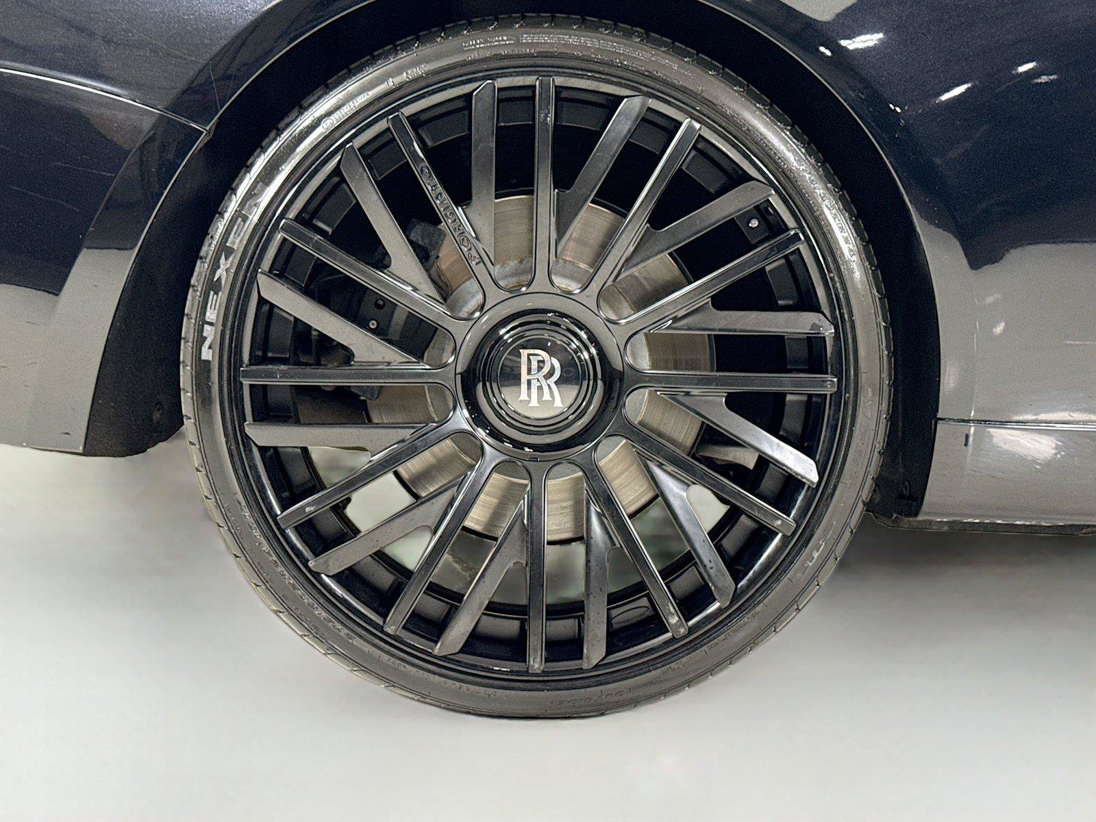 Used 2014 Rolls-Royce Wraith RWD image 32