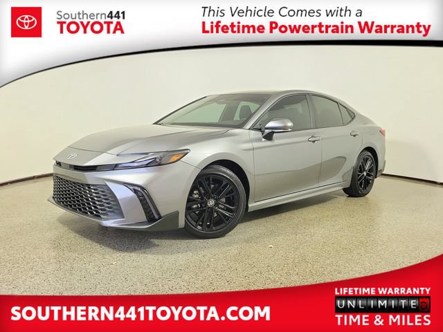 Used 2026 Toyota Camry SE w/ Convenience Package FWD image 1