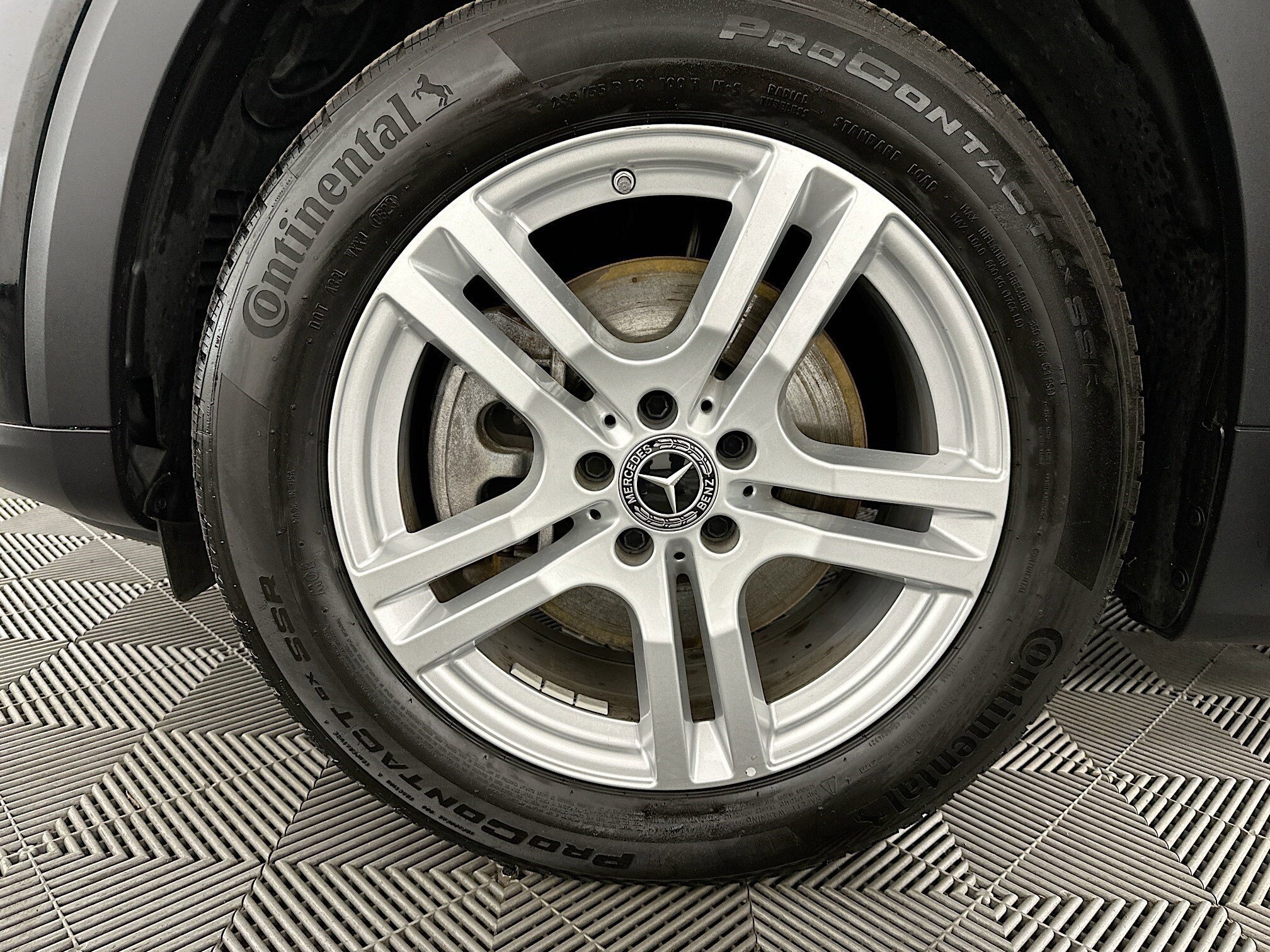 Used 2023 Mercedes-Benz GLB 250 4MATIC image 36