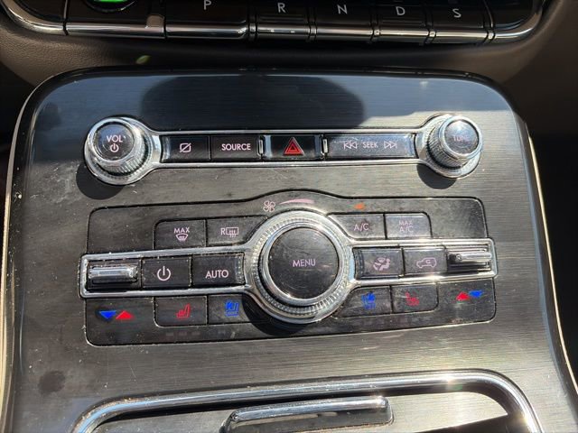 Used 2022 Lincoln Nautilus Reserve w/ Equipment Group 202A image 20