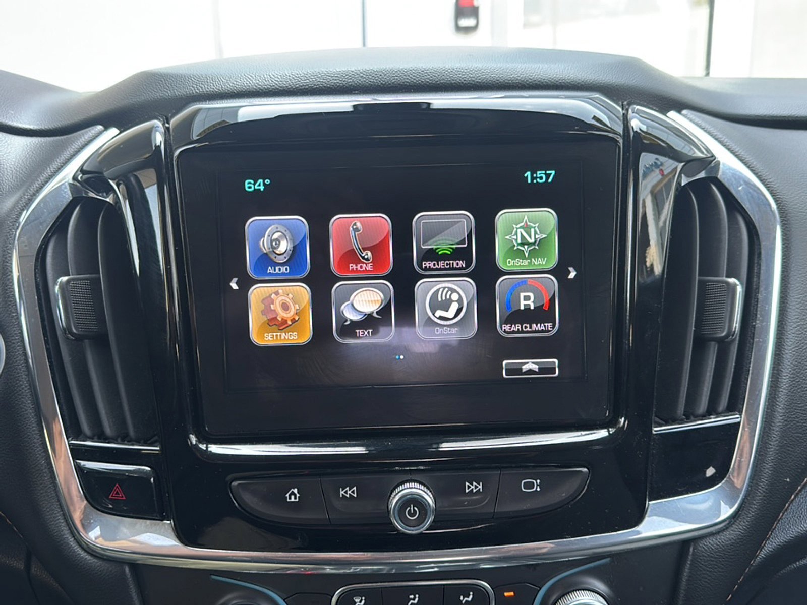 Used 2019 Chevrolet Traverse LT FWD image 36