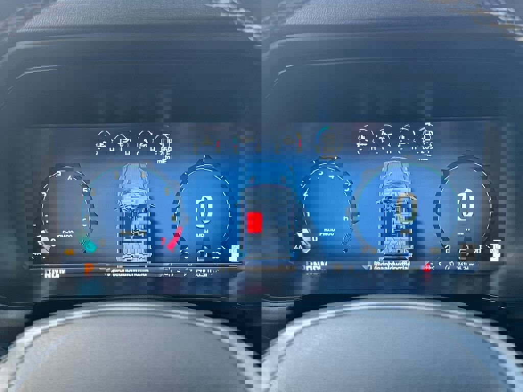 Used 2025 Ford F150 Lariat w/ Equipment Group 502A High image 11