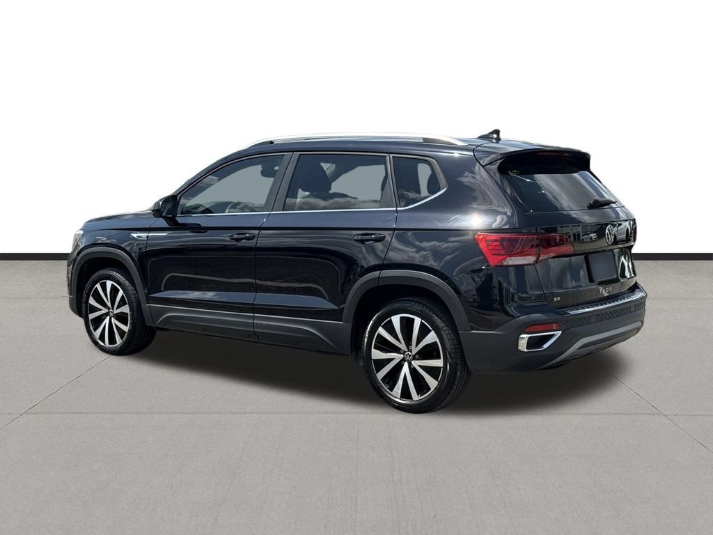 Used 2023 Volkswagen Taos SE FWD image 7