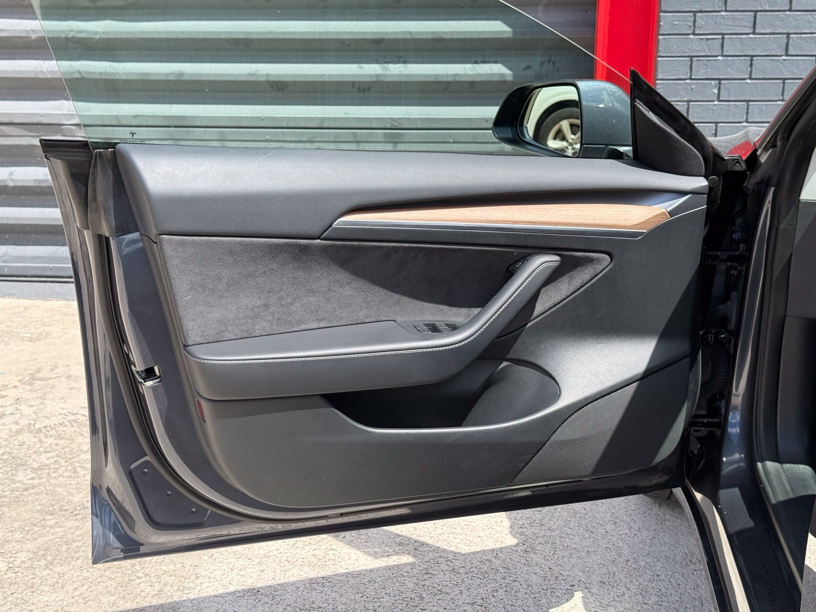 Used 2023 Tesla Model 3 Standard Range RWD image 16