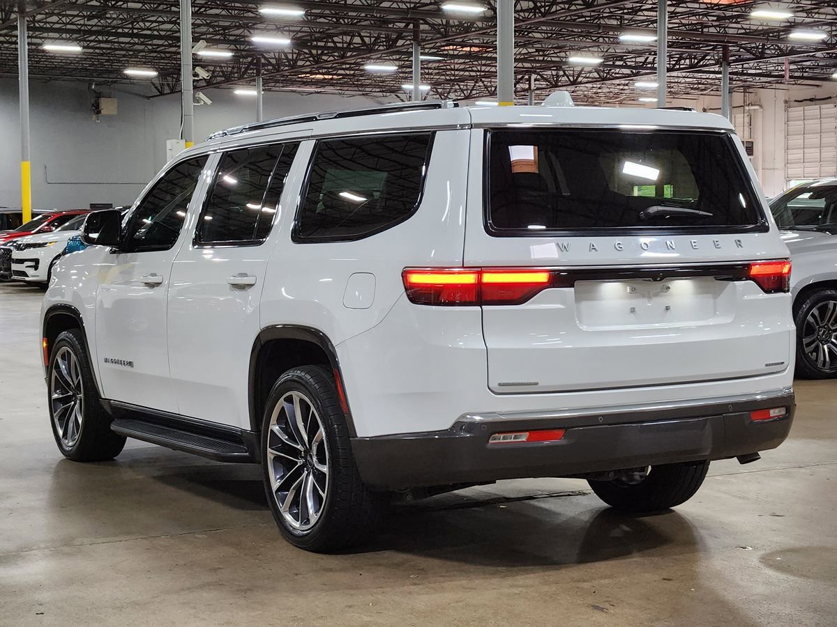 Used 2022 Jeep Wagoneer Series II w/ Premium Group I AWD/4WD image 11