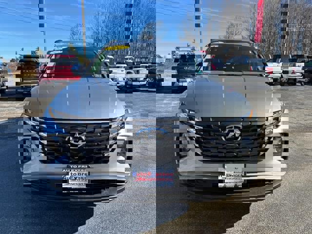 Used 2023 Hyundai Tucson SEL w/ Convenience Package image 2