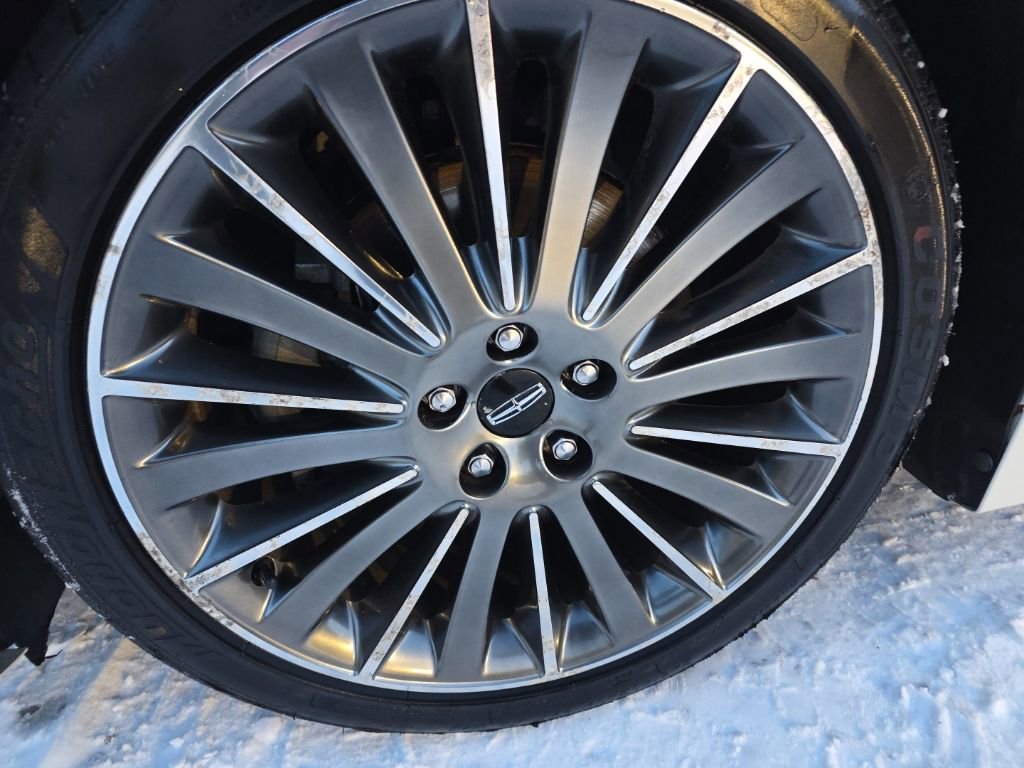 Used 2013 Lincoln MKZ AWD image 12