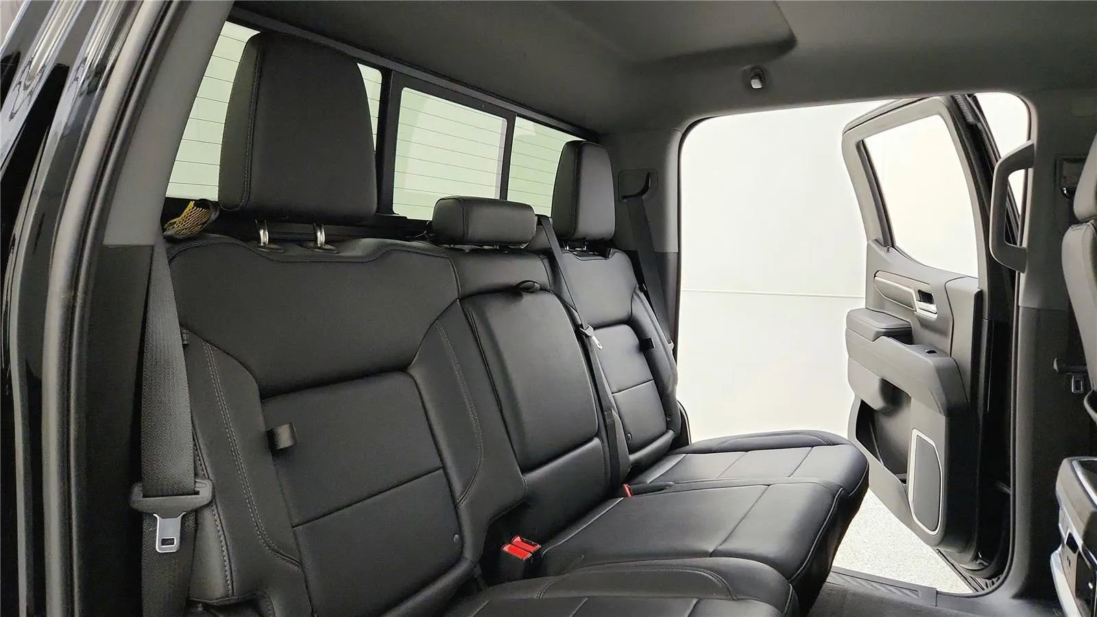 Used 2023 GMC Sierra 1500 SLT w/ SLT Premium Plus Package image 40