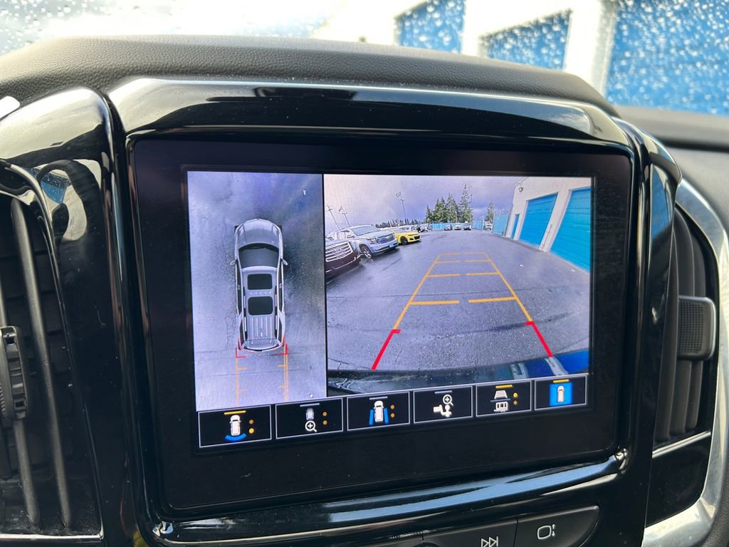 Used 2023 Chevrolet Traverse RS AWD/4WD image 19