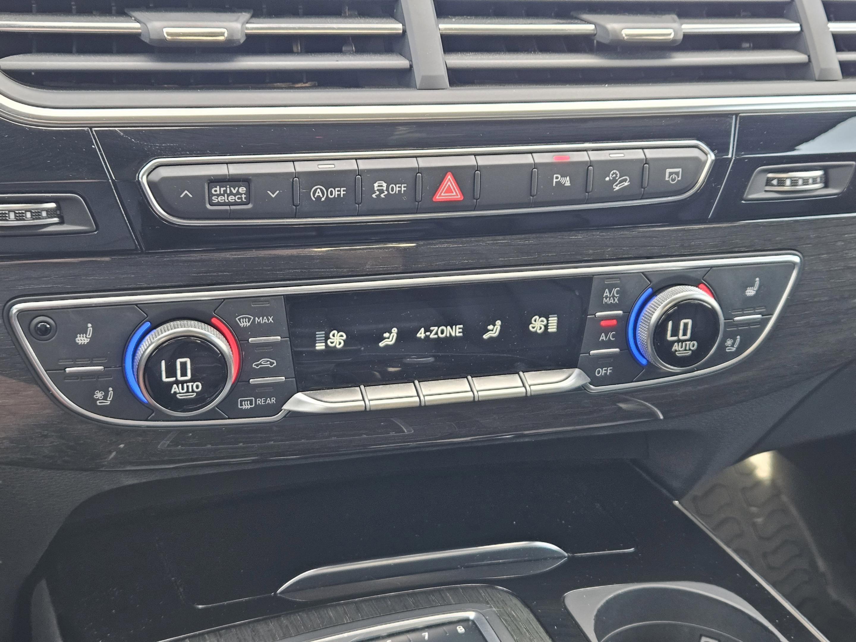 Used 2018 Audi Q7 3.0T Prestige image 17