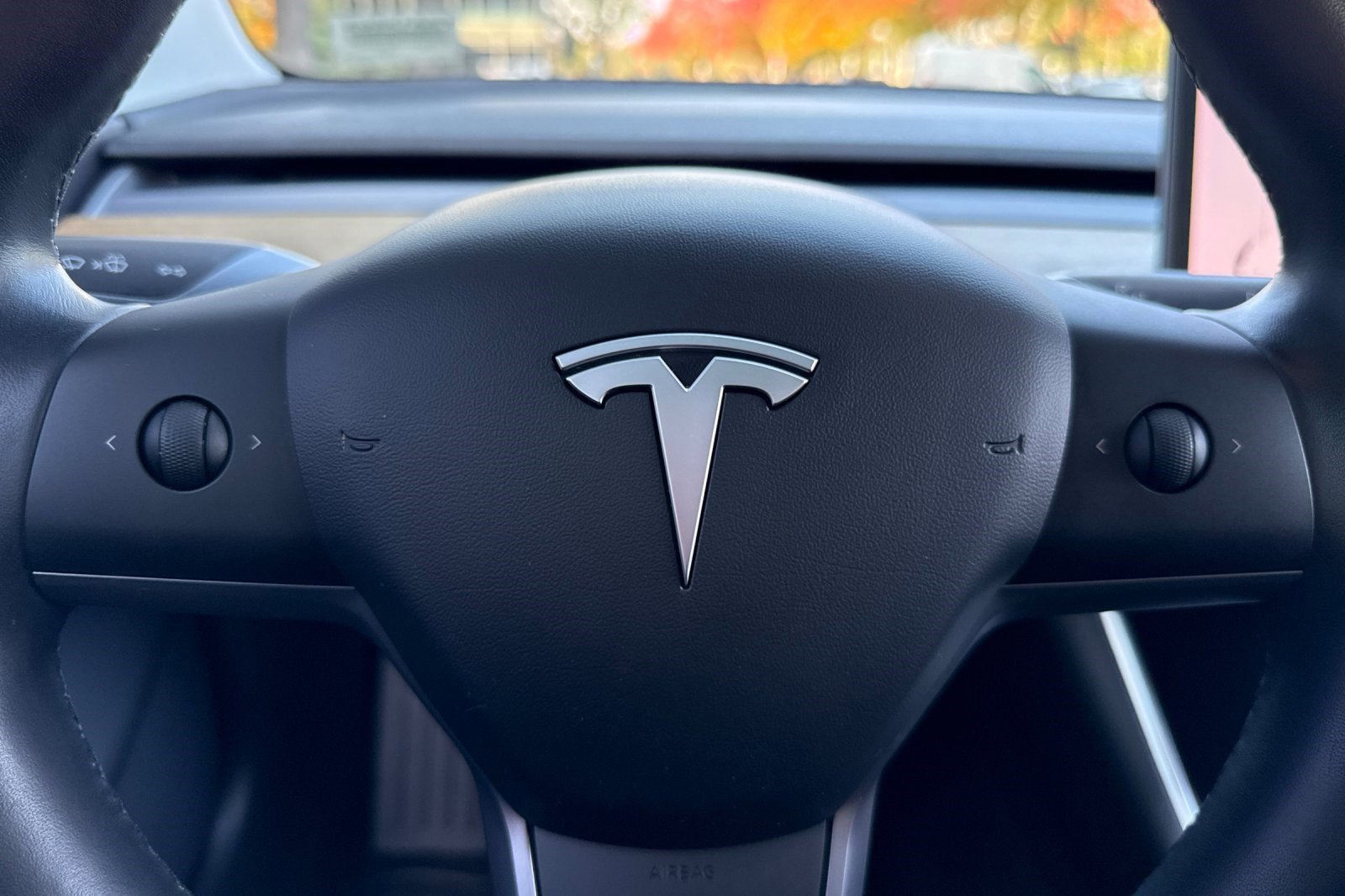Used 2019 Tesla Model 3 Standard Range image 27