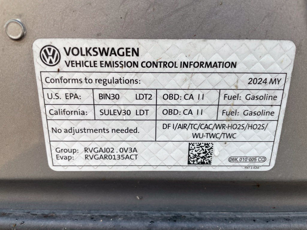 Used 2024 Volkswagen Tiguan SE AWD/4WD image 53