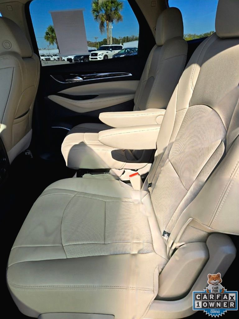 Used 2019 Buick Enclave Essence image 44