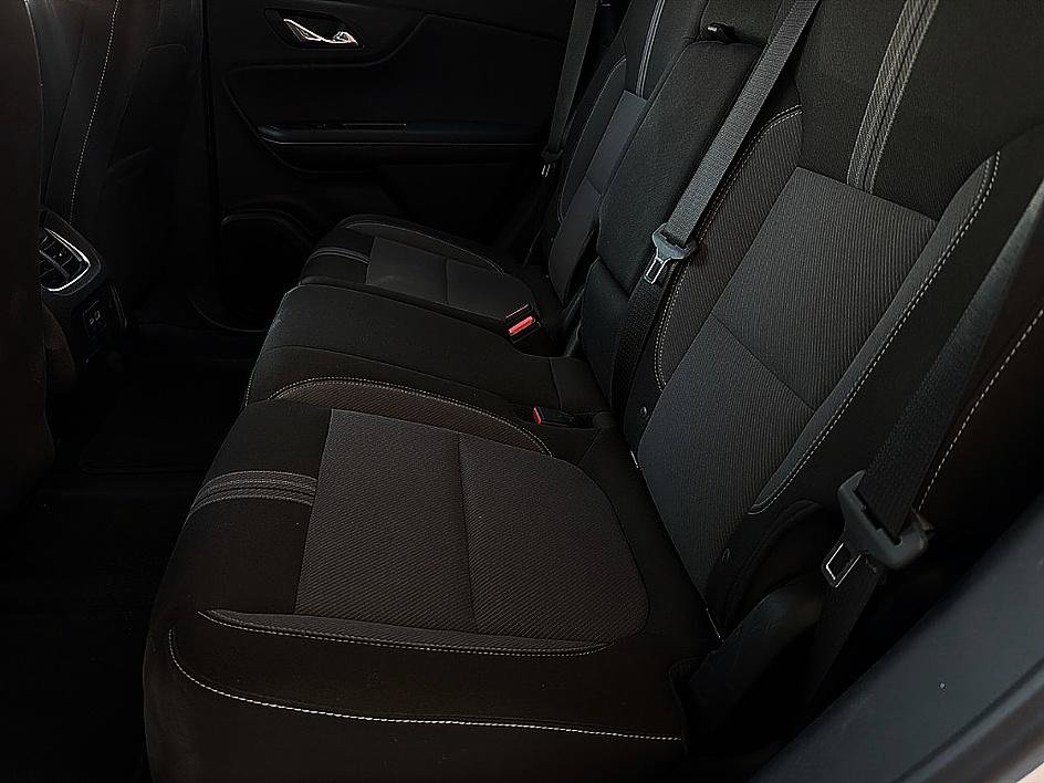 Used 2025 Chevrolet Blazer LT AWD/4WD image 8
