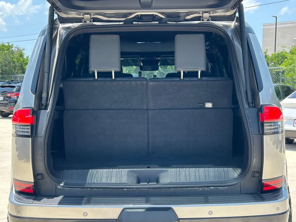 Used 2024 Lexus GX 550 w/ Accessory Package (Z1) AWD/4WD image 16