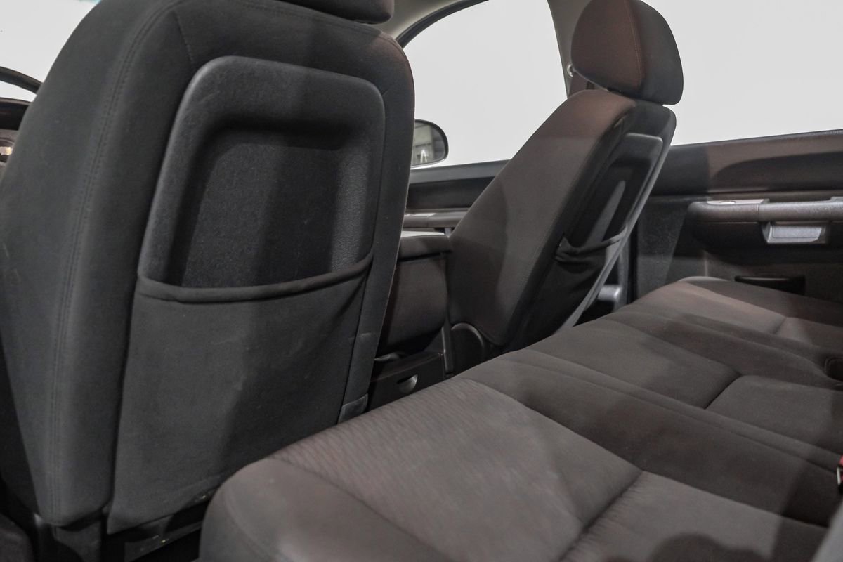 Used 2010 Chevrolet Silverado 1500 LT w/ Regional Value Package image 33