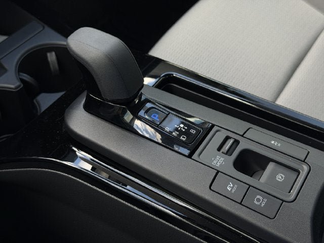 New 2027 Toyota Prius LE FWD image 18