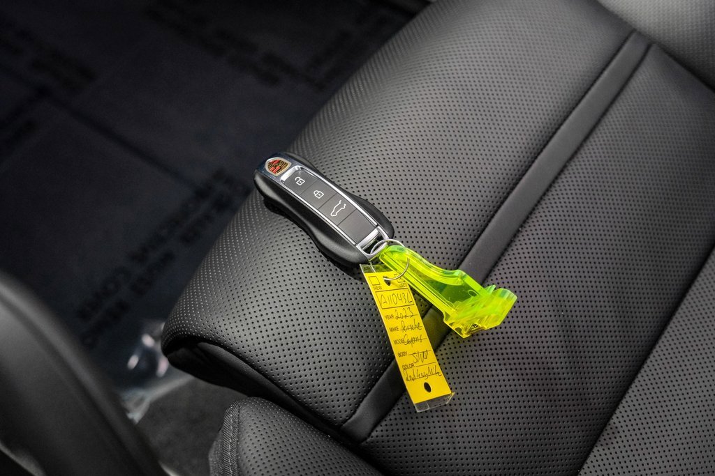 Used 2023 Porsche Cayenne image 55