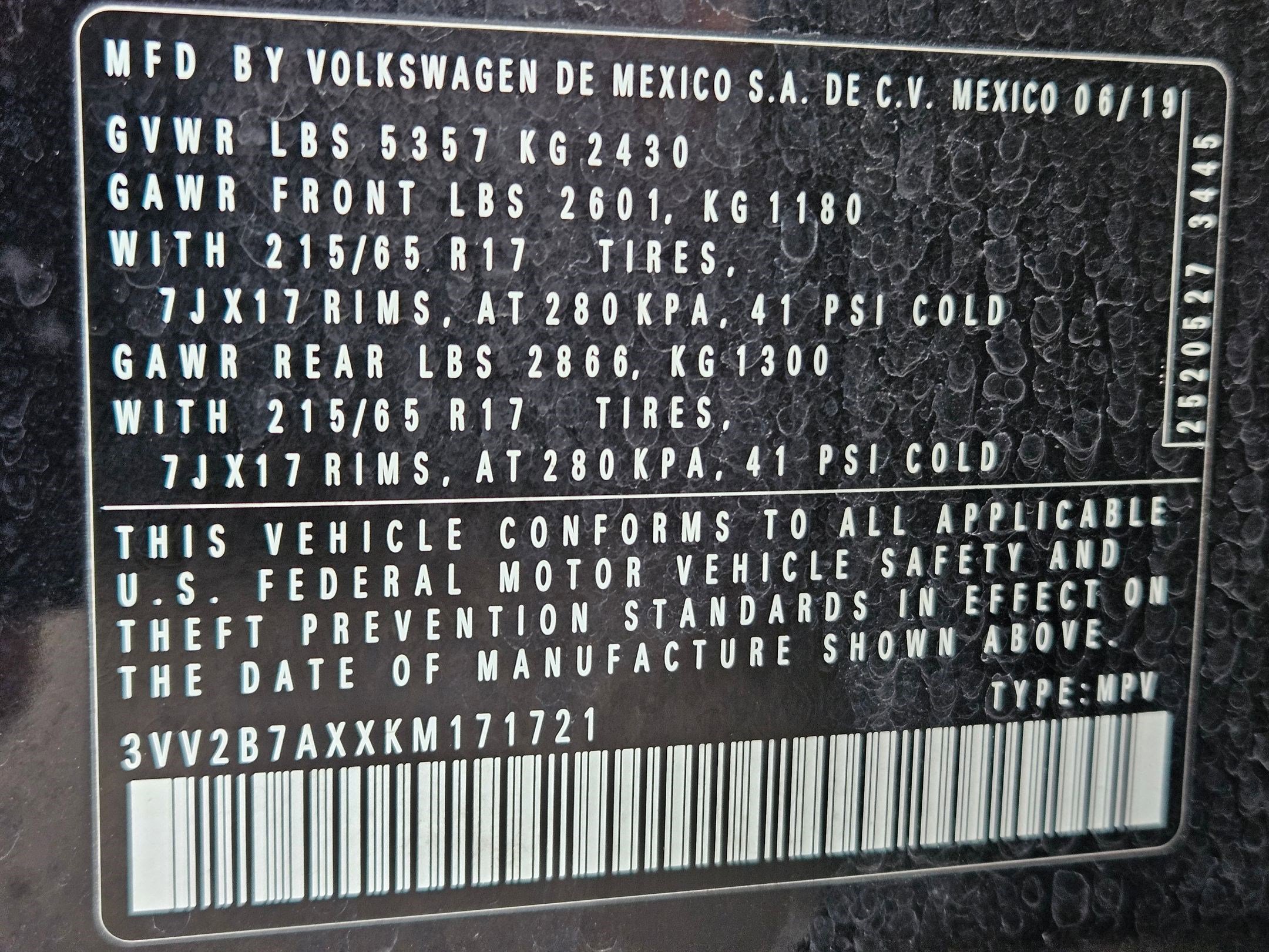 Used 2019 Volkswagen Tiguan SE image 36