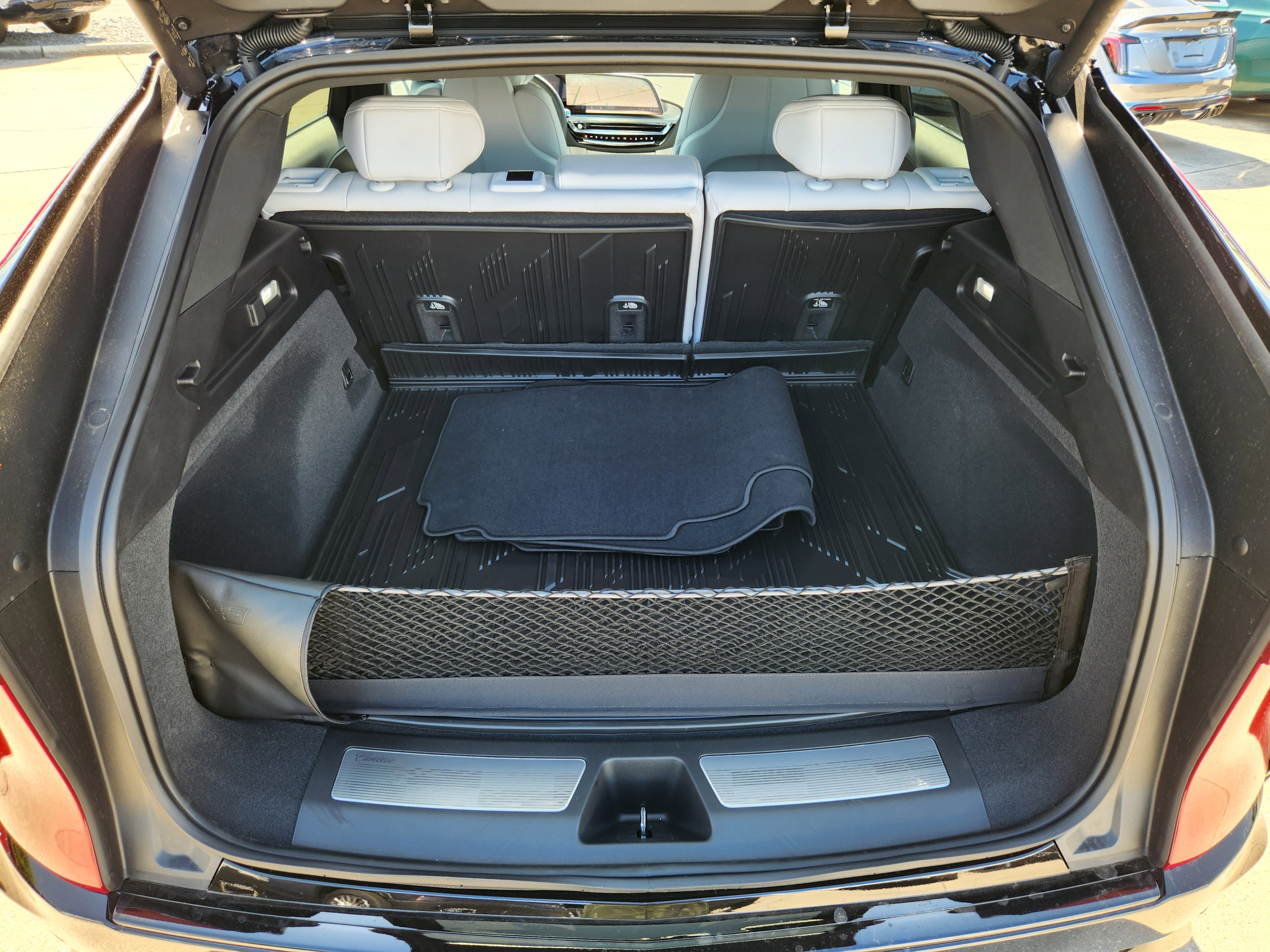 New 2025 Cadillac Lyriq Sport RWD image 12