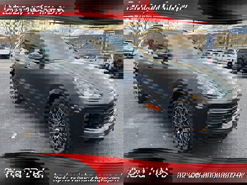 Used 2021 Porsche Cayenne S w/ Premium Package image 11