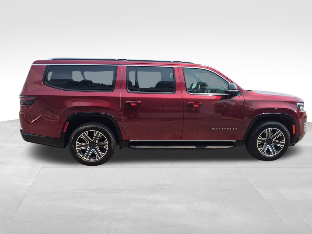 Used 2024 Jeep Wagoneer L Series II w/ Flexible Seating Group AWD/4WD image 9