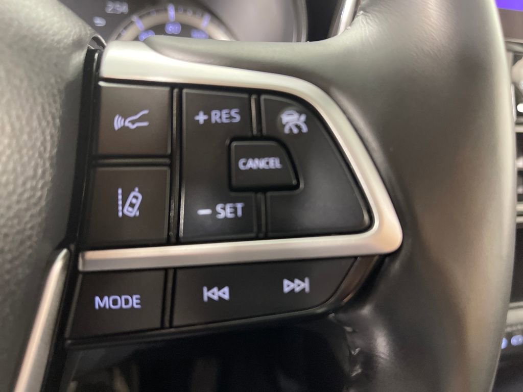 Certified 2023 Toyota Highlander LE image 26