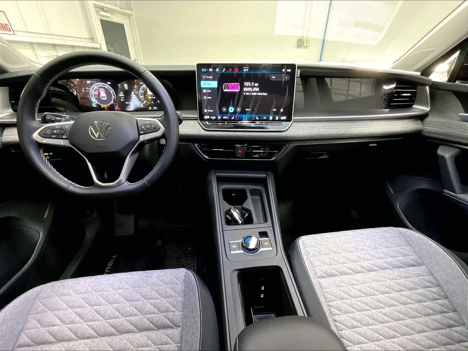 New 2026 Volkswagen Tiguan S AWD/4WD image 5