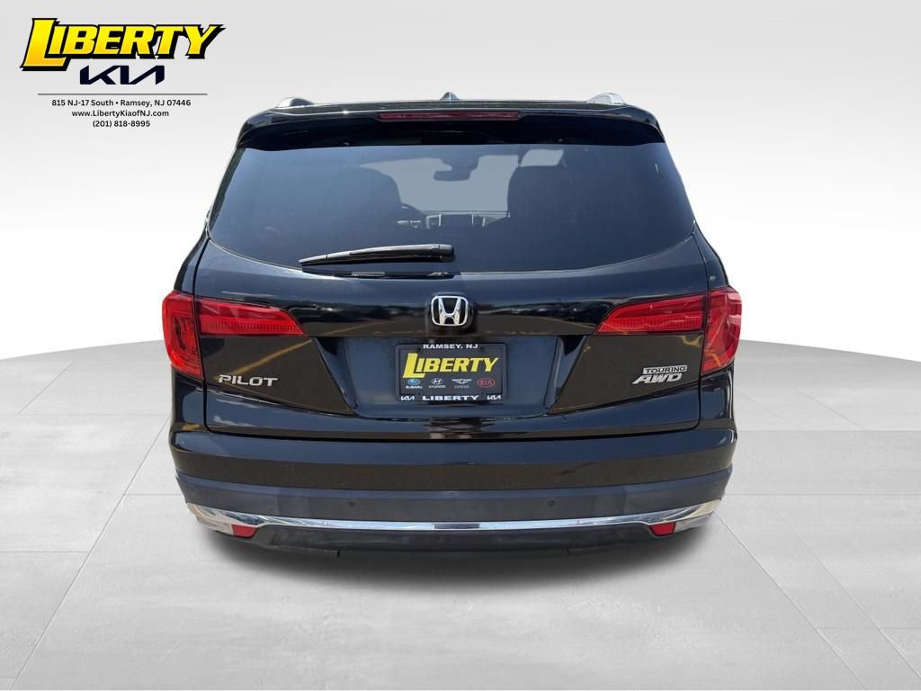 Used 2017 Honda Pilot Touring image 6
