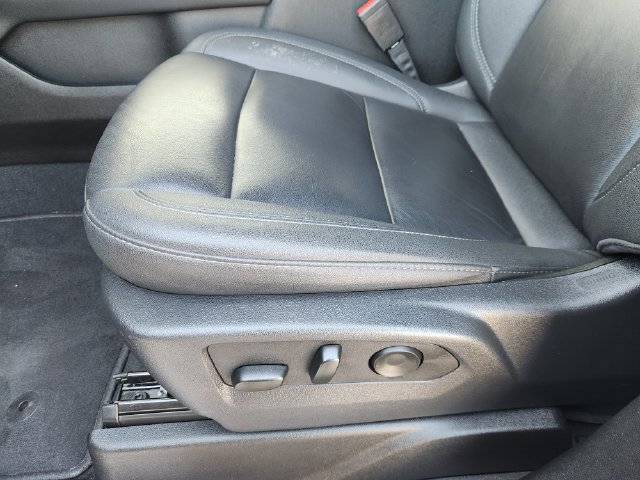 Used 2025 Chevrolet Tahoe LT AWD/4WD image 27