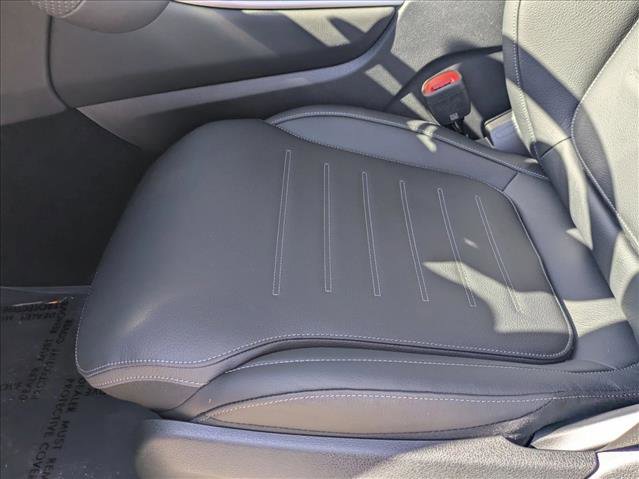 New 2026 Mercedes-Benz CLE 300 4MATIC Coupe image 5