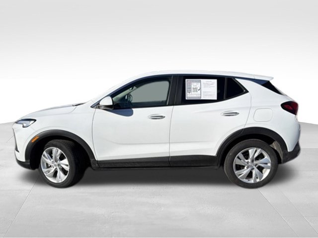 Used 2024 Buick Encore GX Preferred FWD image 2
