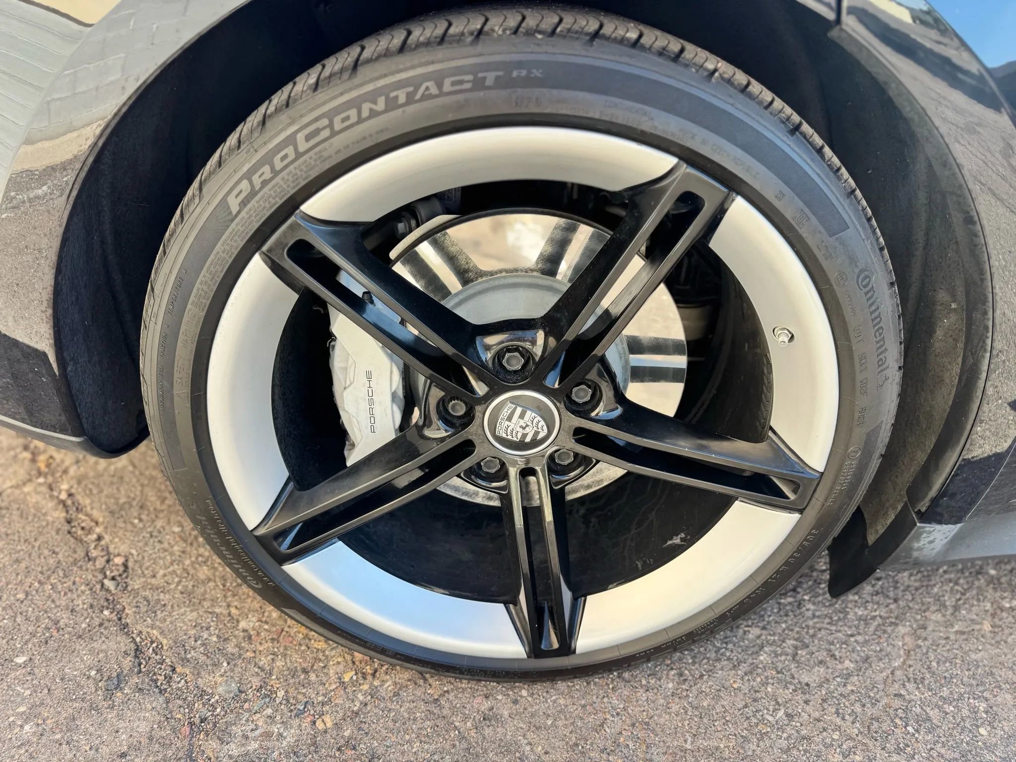 Used 2020 Porsche Taycan 4S w/ Premium Package image 7