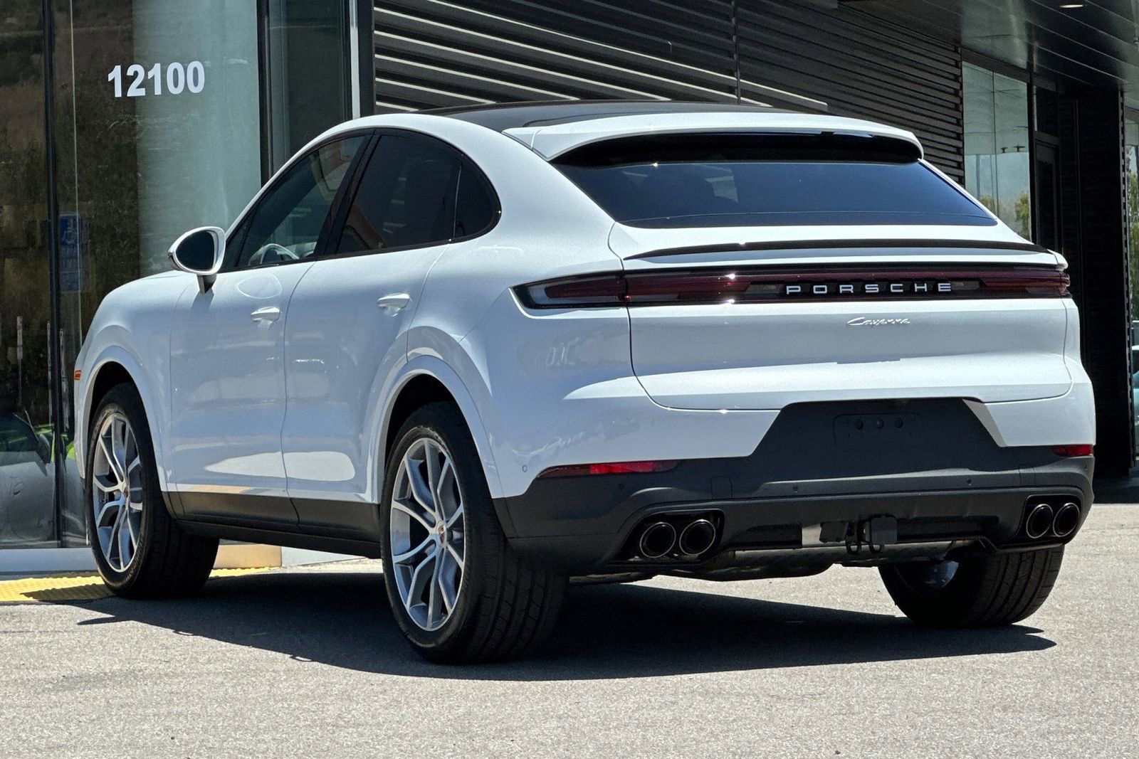 New 2025 Porsche Cayenne Coupe image 3