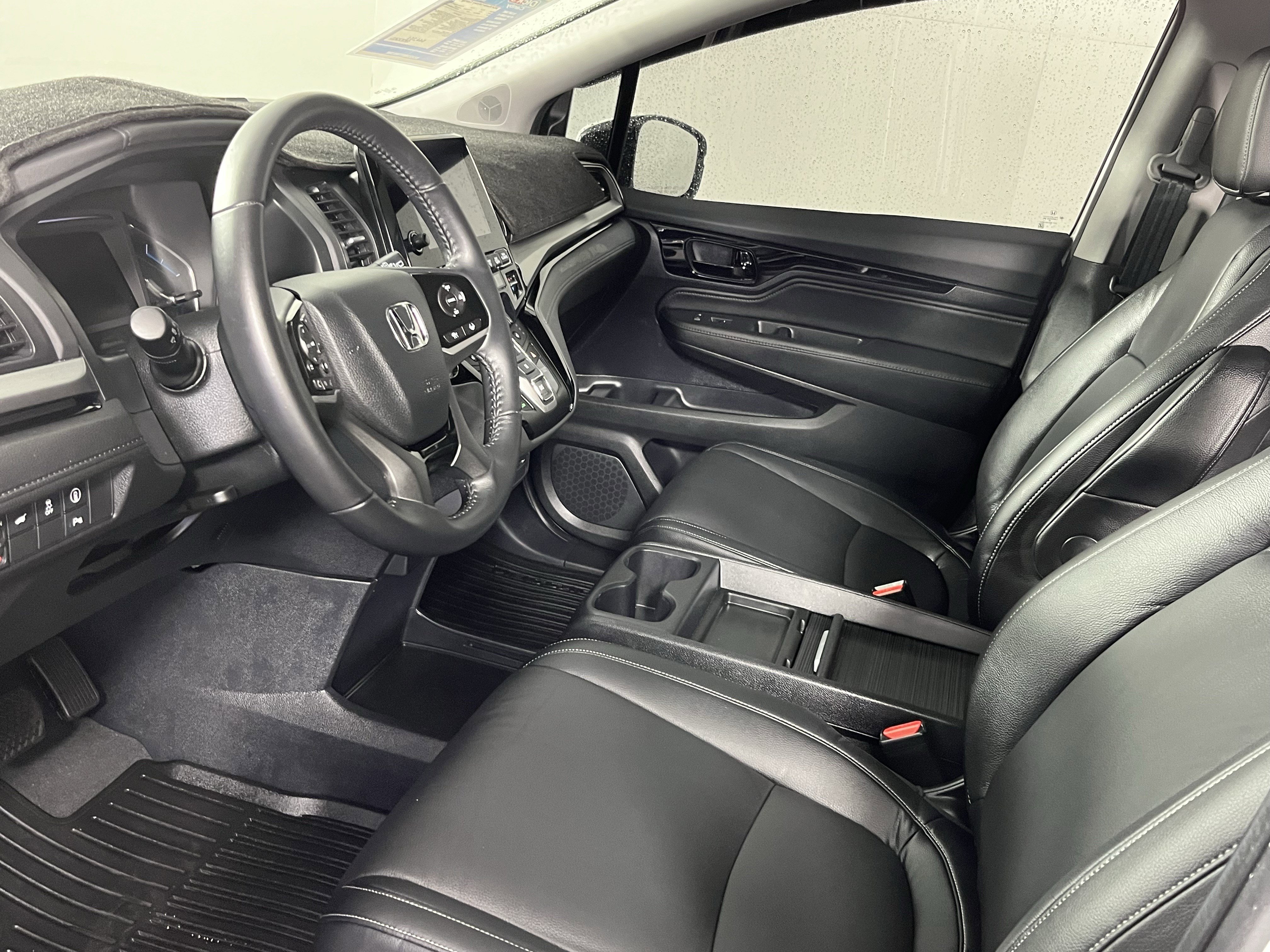 Used 2024 Honda Odyssey Touring image 9
