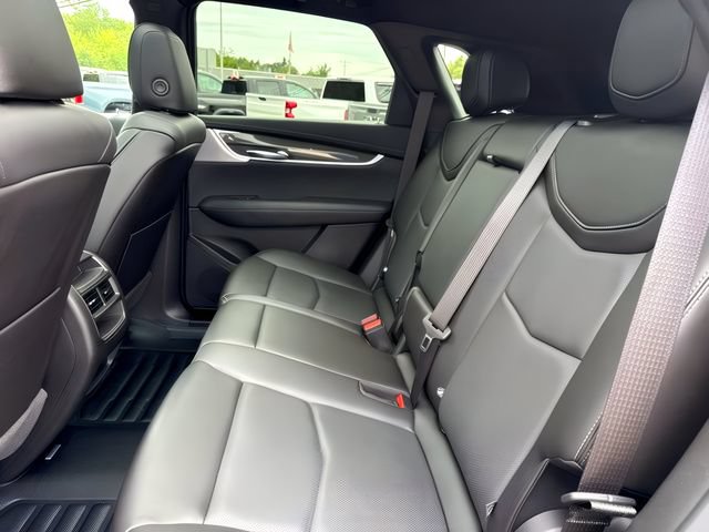 Used 2022 Cadillac XT5 Sportv w/ LPO, ONYX Package AWD/4WD image 22