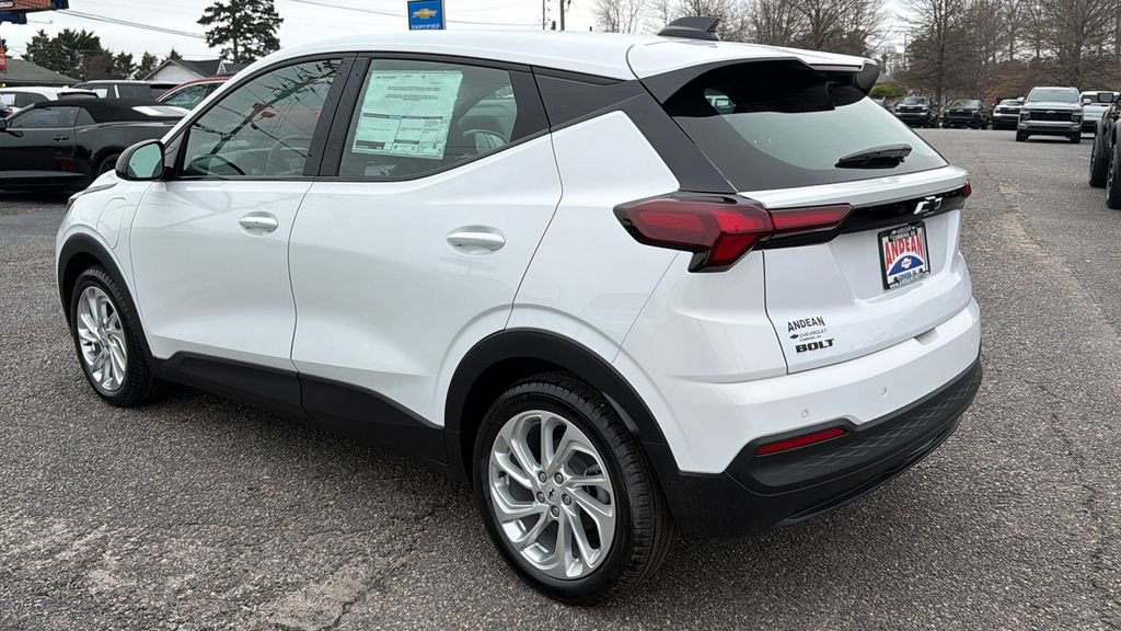 New 2027 Chevrolet Bolt LT w/ Comfort Package image 7