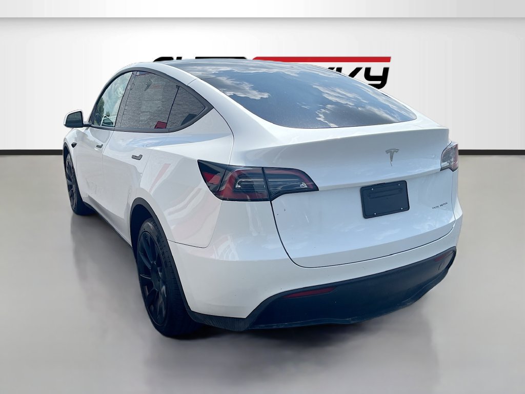 Used 2025 Tesla Model Y Long Range AWD/4WD image 5