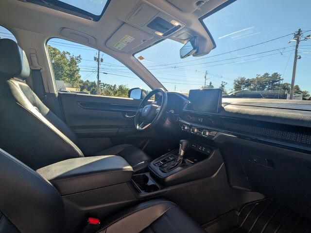 Used 2025 Honda CR-V EX-L image 17