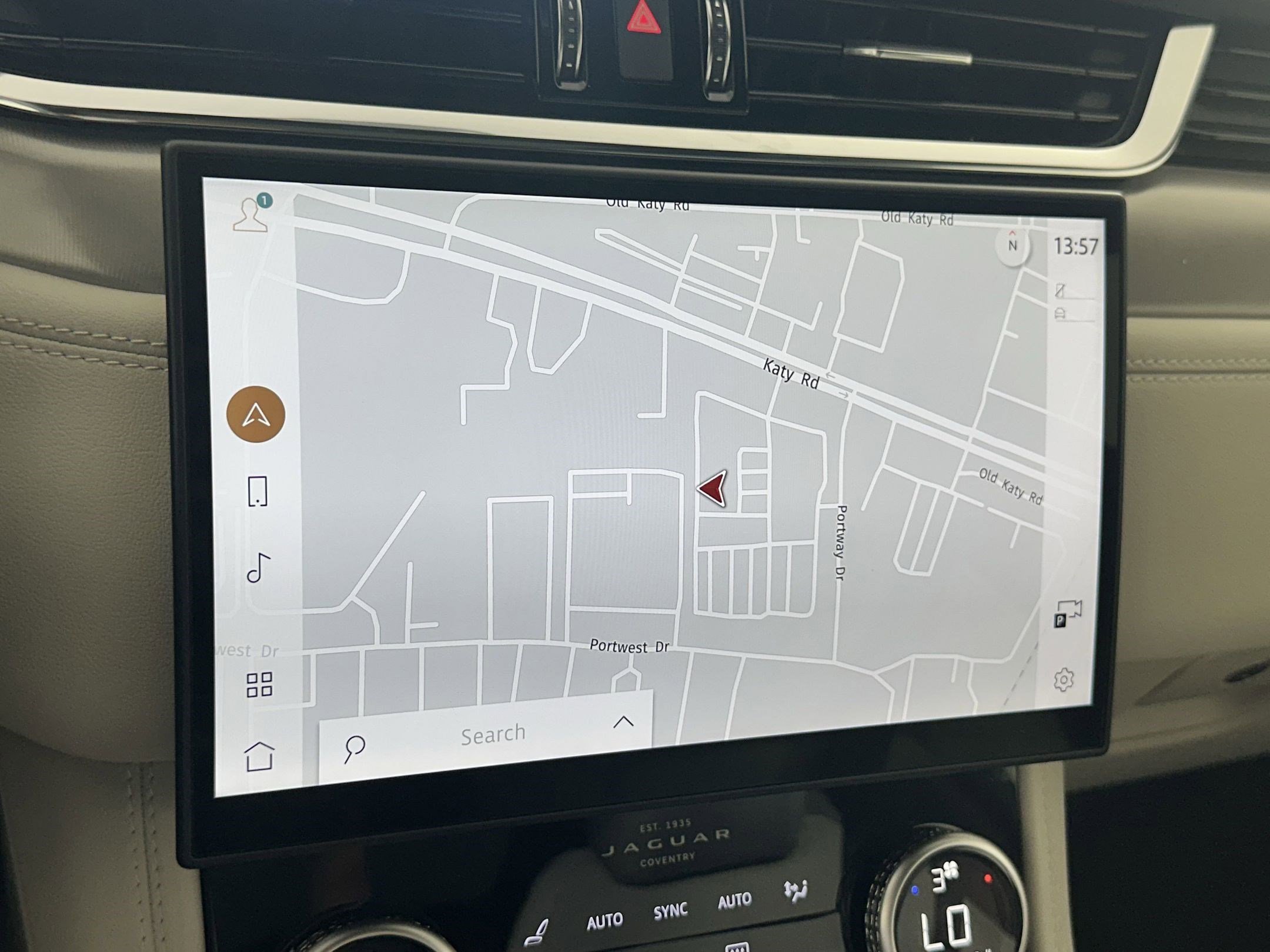 Used 2026 Jaguar F-PACE R-Dynamic S image 25
