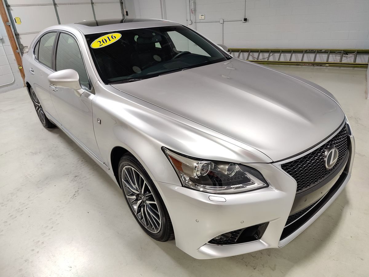 Used 2016 Lexus LS 460 AWD image 2