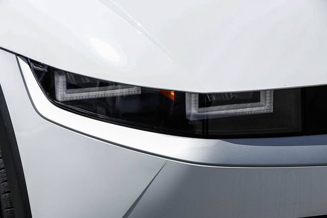 New 2026 Hyundai Ioniq 5 SEL RWD image 8