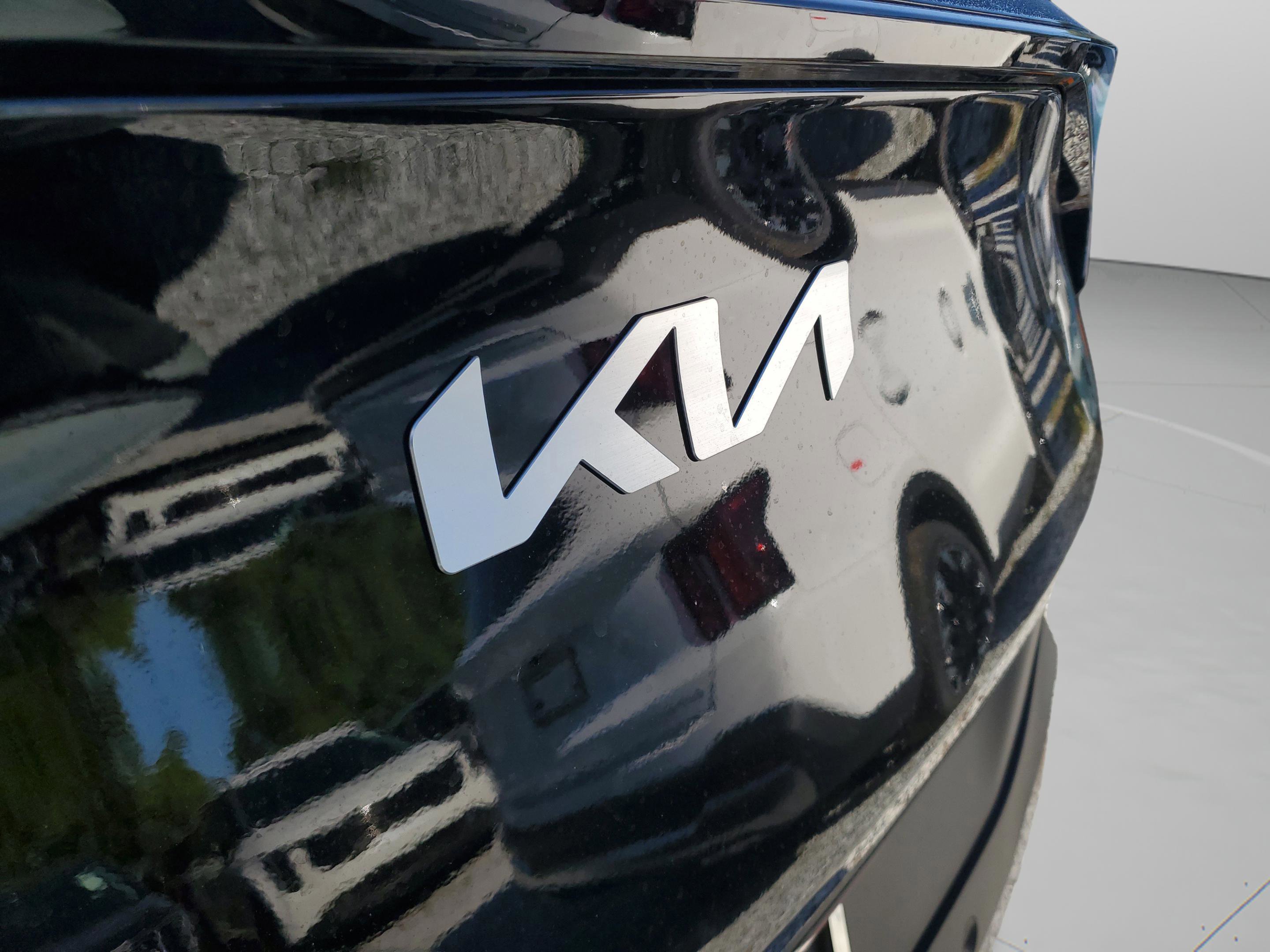 New 2026 Kia Sportage LX FWD image 30