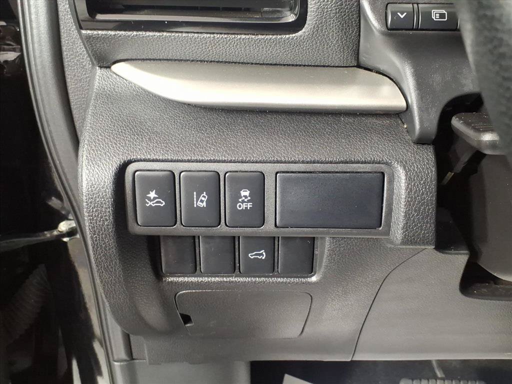 Used 2024 Mitsubishi Eclipse Cross SE AWD/4WD image 17
