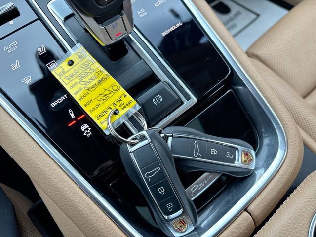Used 2023 Porsche Panamera Panamera Base image 36