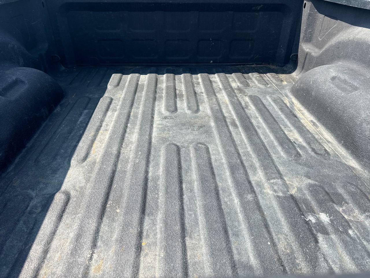 Used 2017 RAM 1500 ST w/ SXT Appearance Group AWD/4WD image 10