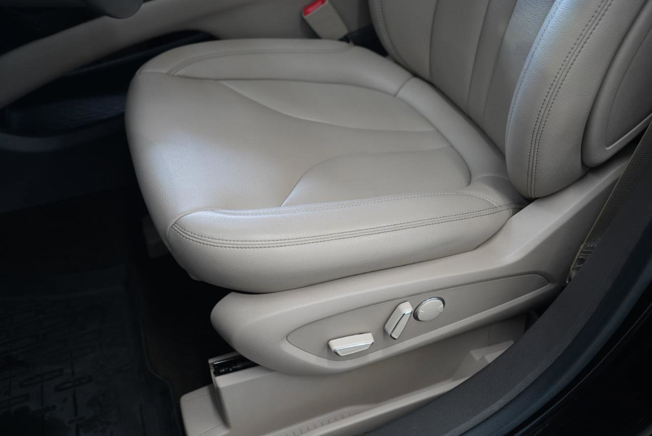 Used 2022 Lincoln Nautilus AWD w/ Premium Package image 26