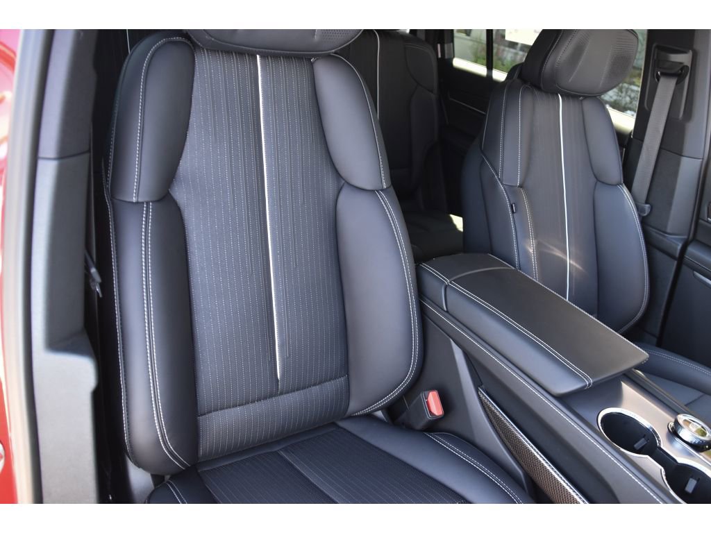 New 2026 Cadillac Vistiq Sport image 30